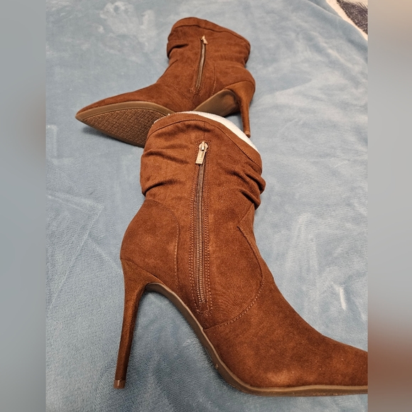 Jessica Simpson Lisby Booties - Picture 3 of 11